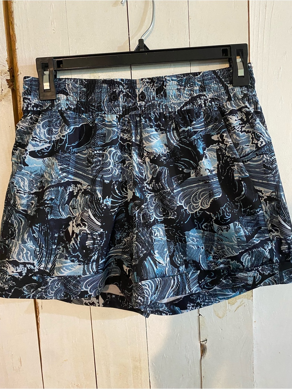 lululemon athletica Black & Blue Patterned Athletic Shorts